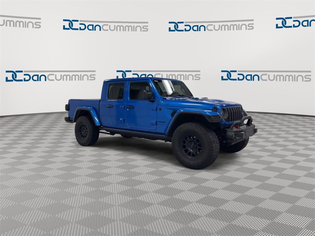 Used 2024 Jeep Gladiator Rubicon image 2