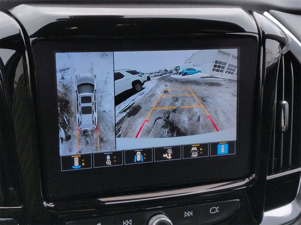 Used 2023 Chevrolet Traverse Premier w/ Redline Edition image 15