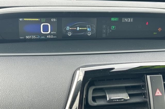 Used 2019 Toyota Prius LE FWD image 27