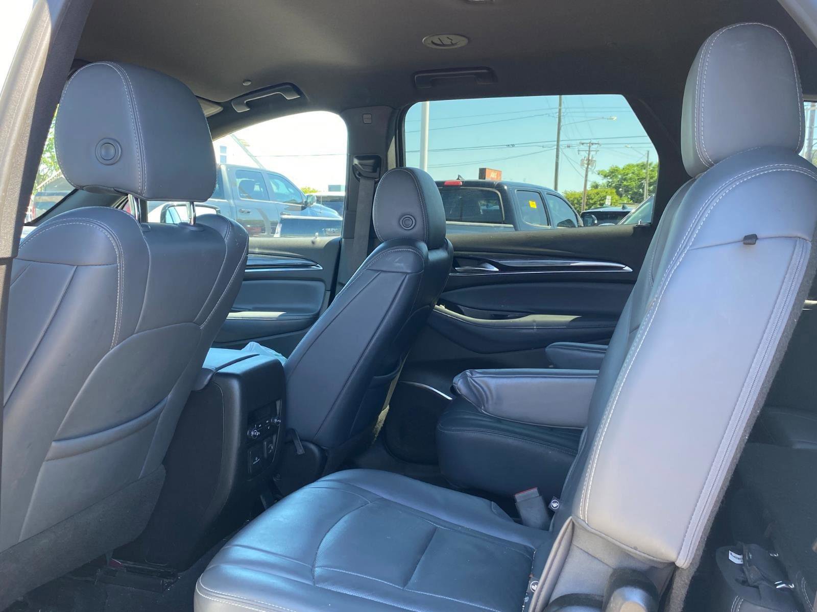 Used 2022 Buick Enclave Premium AWD/4WD image 16