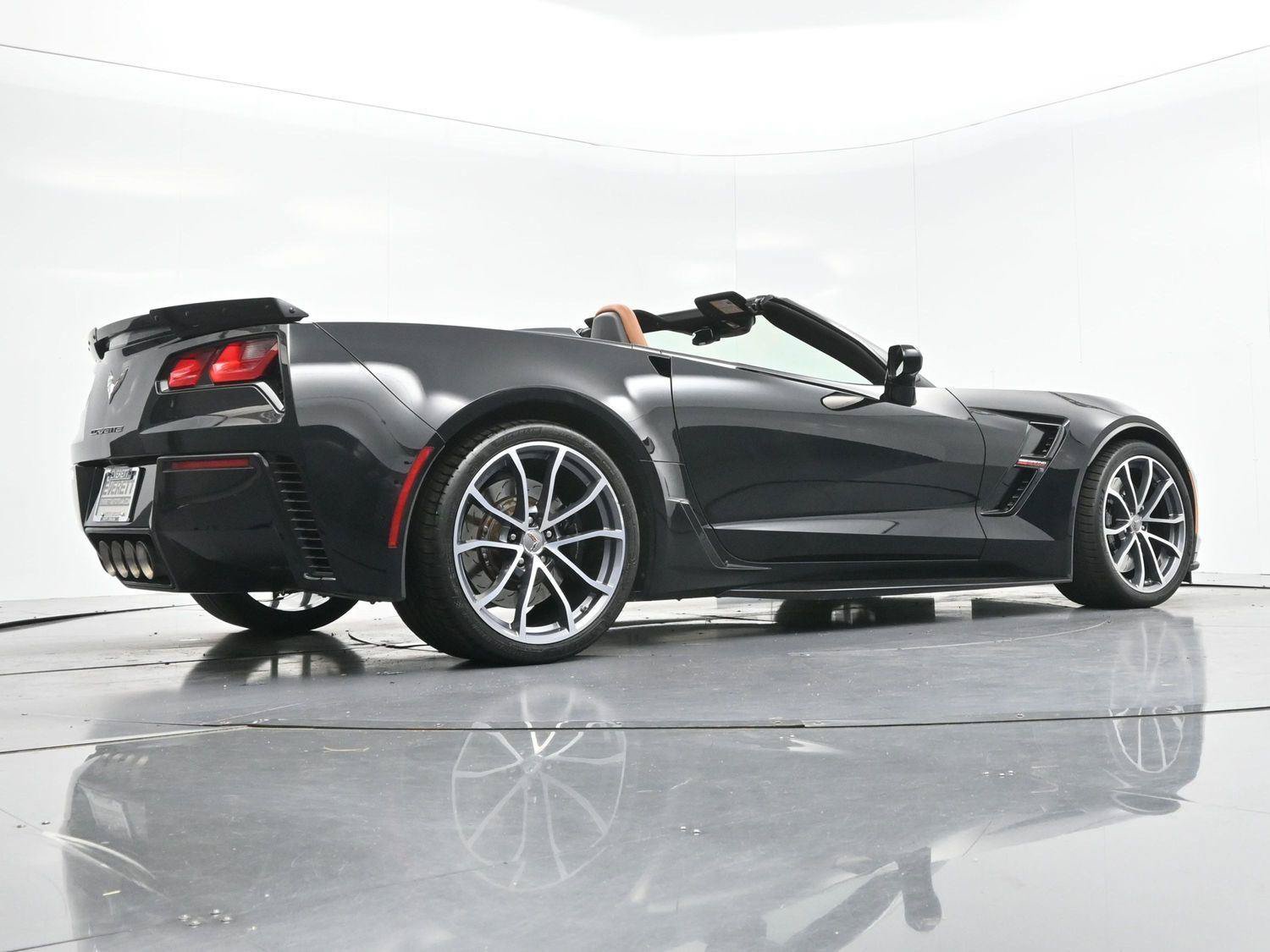 Used 2019 Chevrolet Corvette Grand Sport RWD image 45