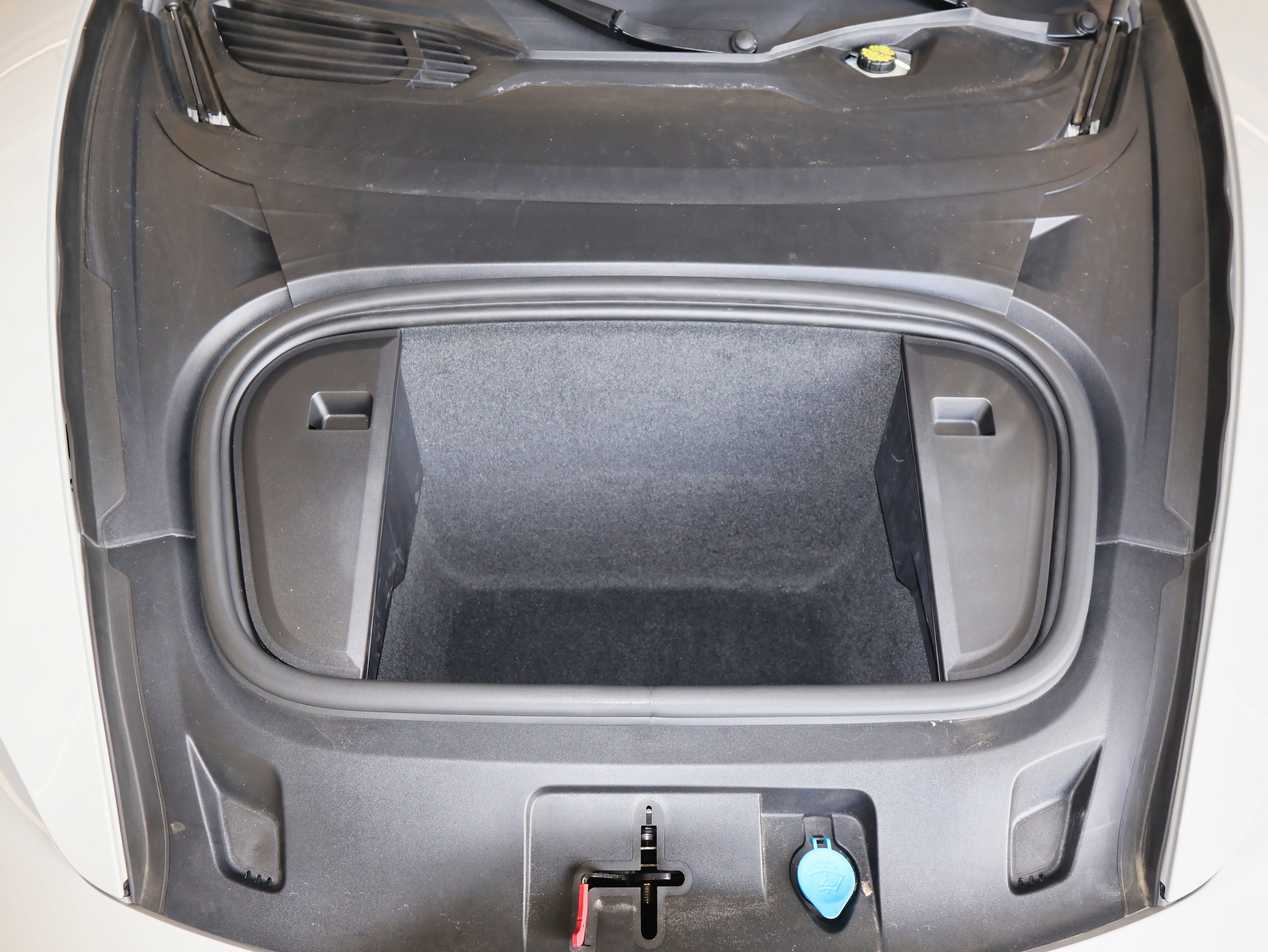 Used 2022 Porsche Taycan 4S image 11