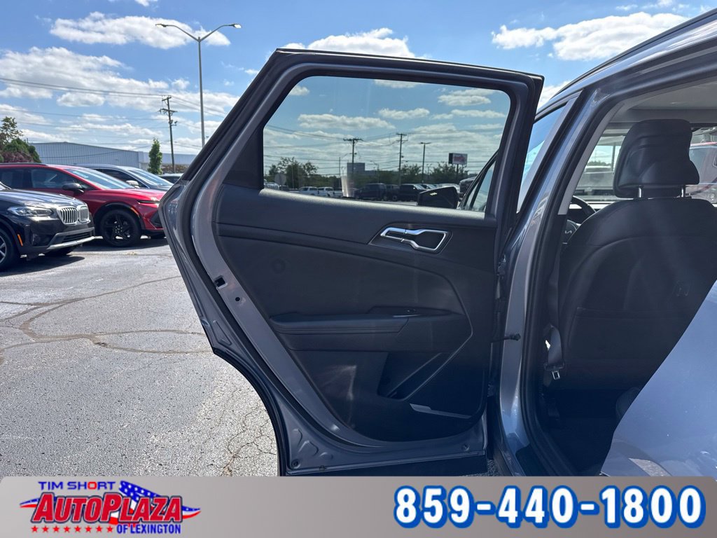 Used 2025 Kia Sportage EX w/ Premium Package FWD image 48
