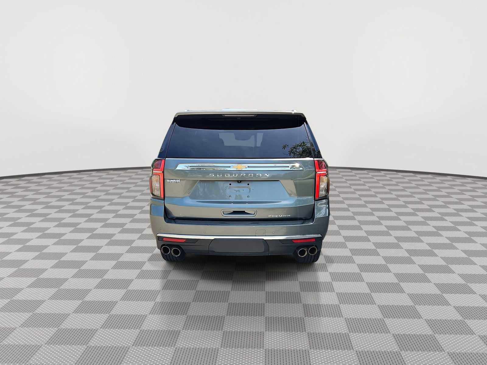 Used 2023 Chevrolet Suburban Premier AWD/4WD image 7