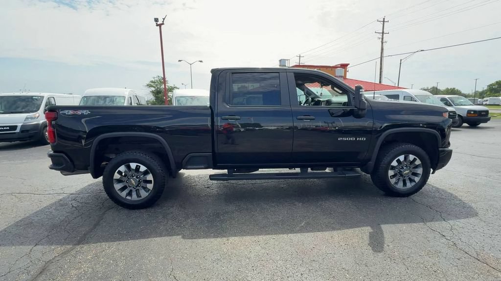 Used 2024 Chevrolet Silverado 2500 Custom w/ Custom Value Package AWD/4WD image 9