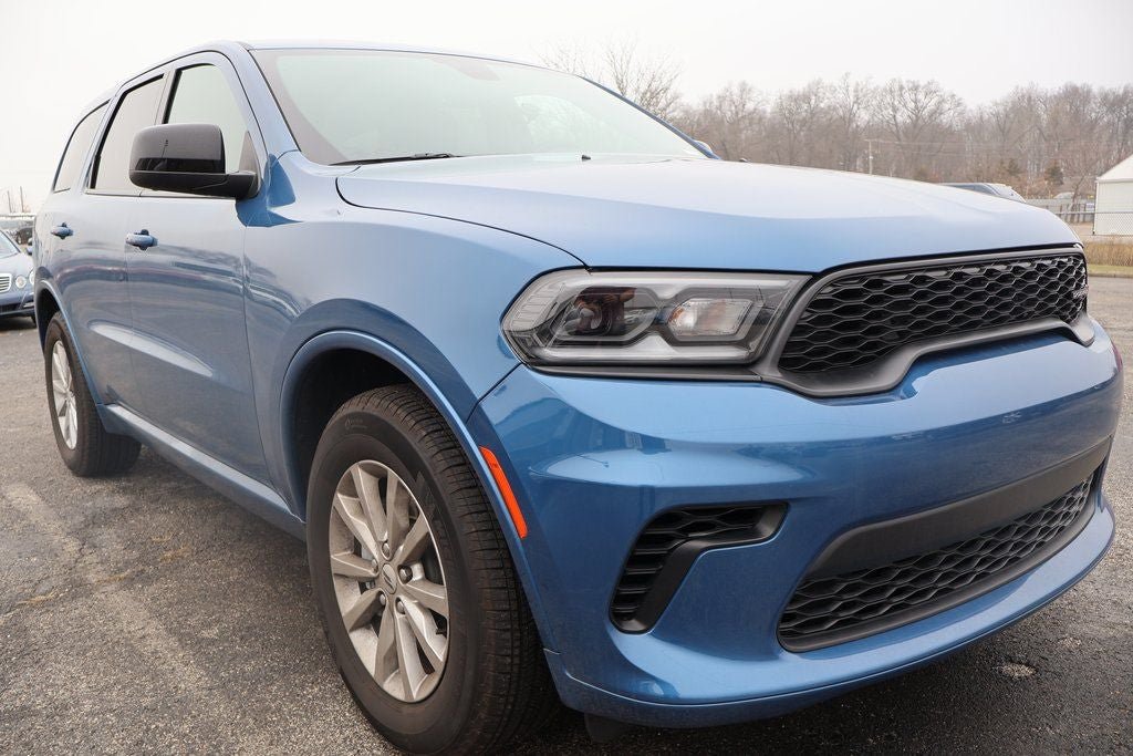 Used 2025 Dodge Durango GT RWD image 2