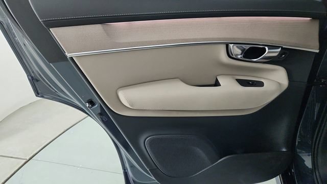 New 2026 Volvo XC90 T8 Plus w/ Protection Package Premier AWD/4WD image 67