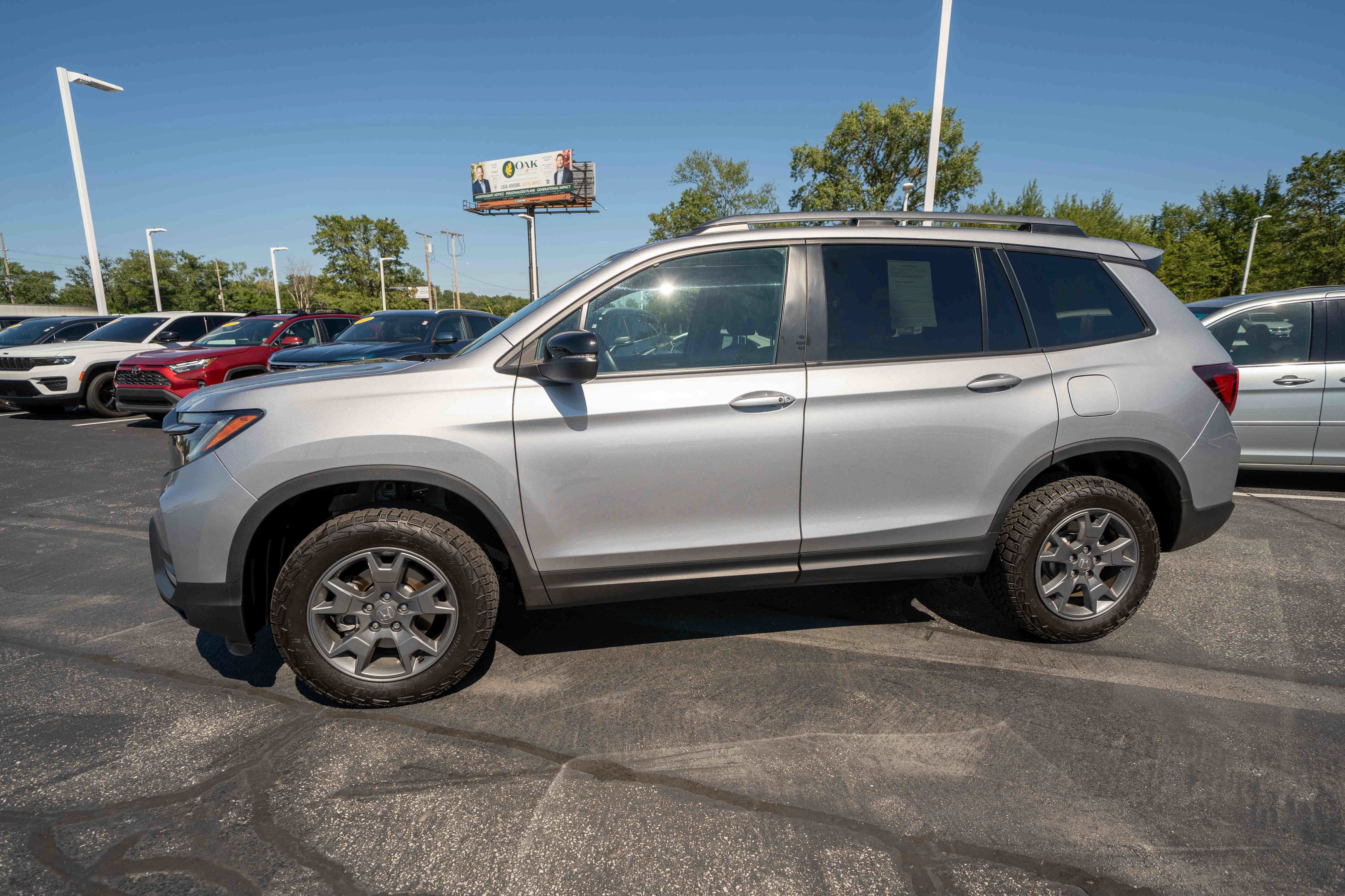 Certified 2025 Honda Passport TrailSport image 3