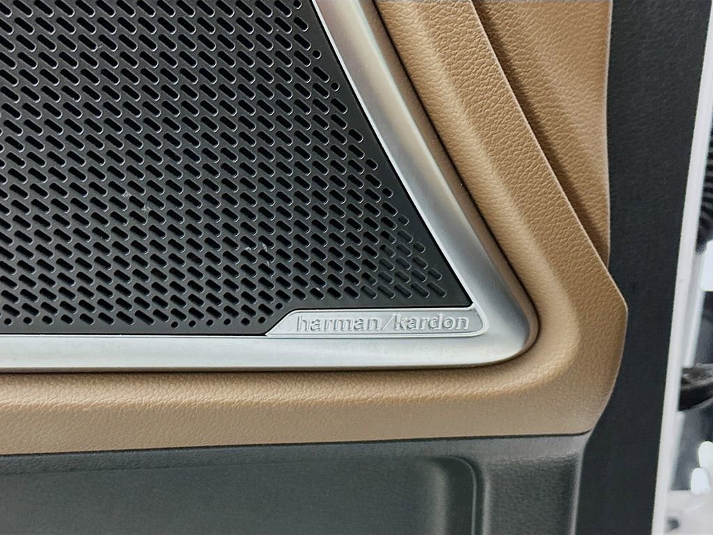Used 2021 Kia Telluride SX w/ SX Prestige Package image 19