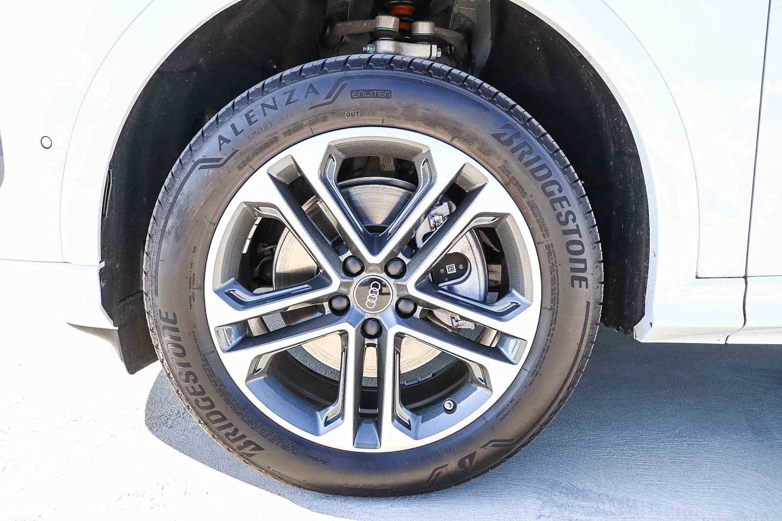 Used 2025 Audi Q5 Premium Plus w/ Premium Plus image 14