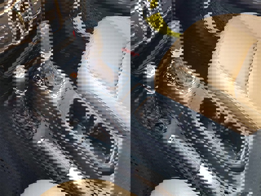 Used 2022 Jeep Wrangler Unlimited Sahara image 20