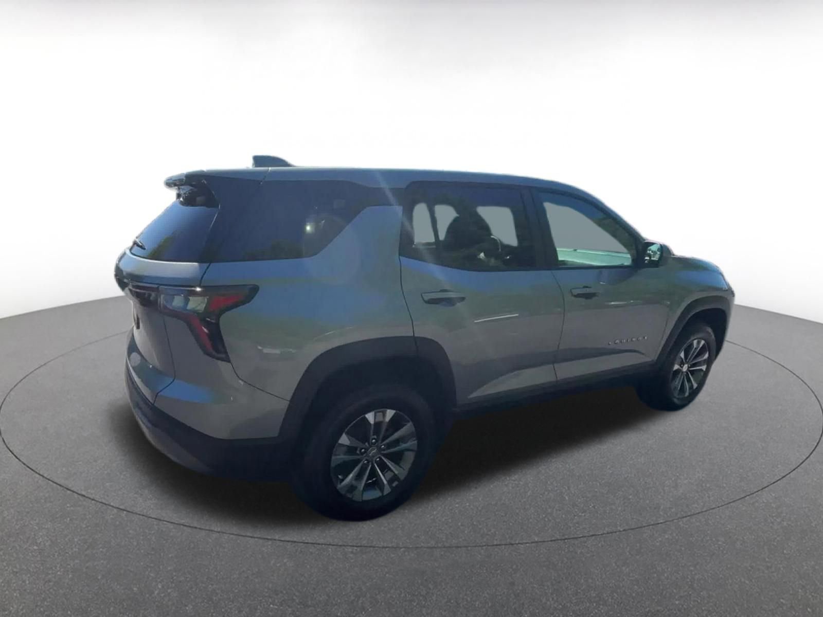 Used 2025 Chevrolet Equinox LT FWD image 15