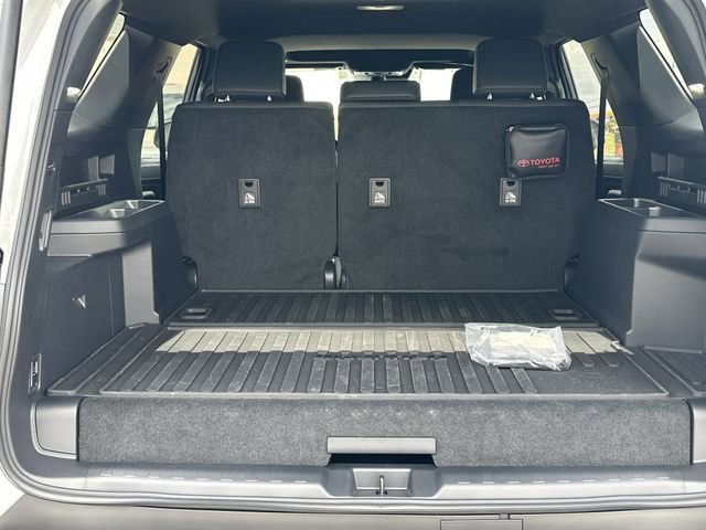 Certified 2025 Toyota 4Runner TRD Off-Road Premium image 24