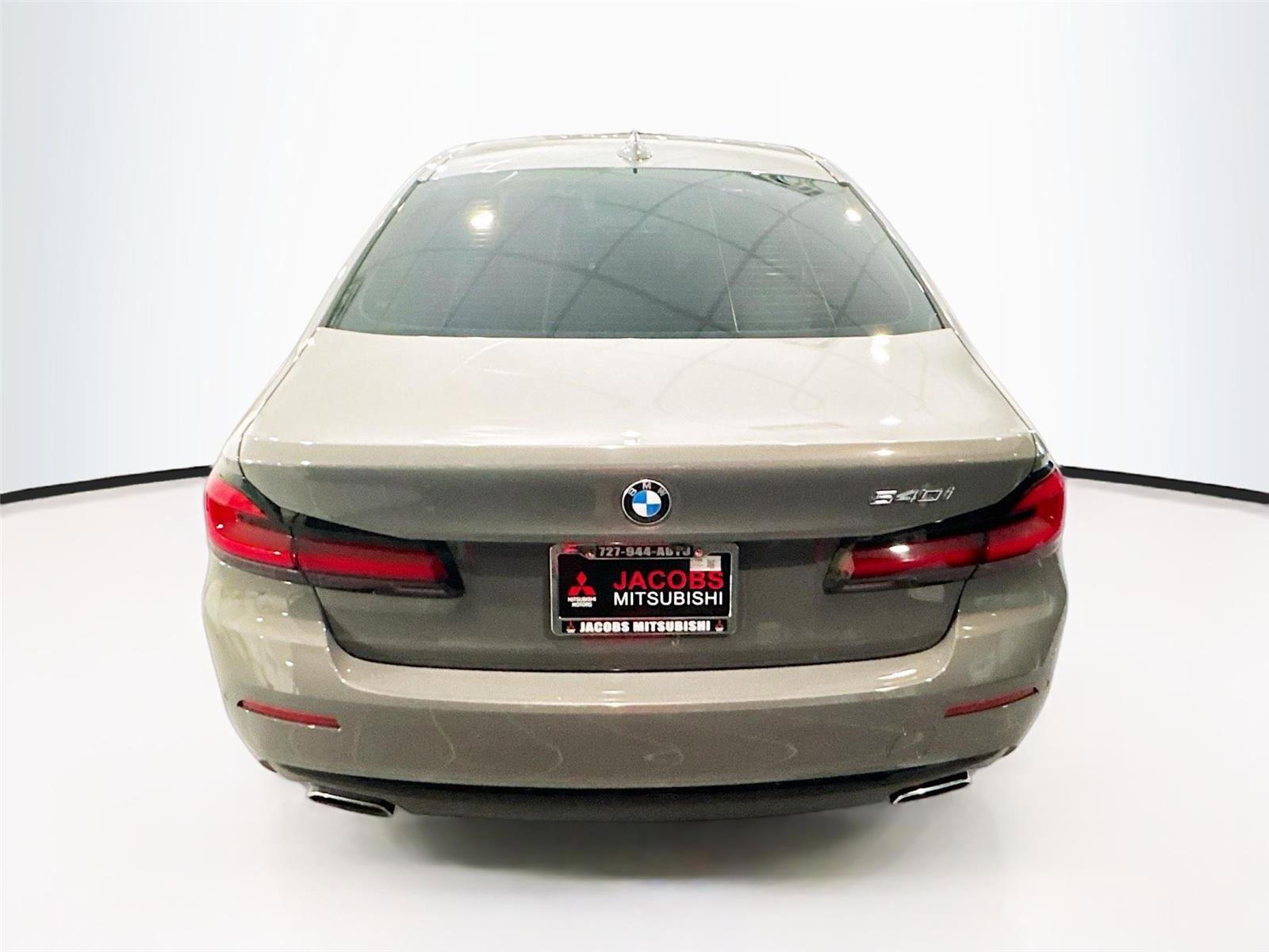 Used 2022 BMW 540i w/ Premium Package image 29