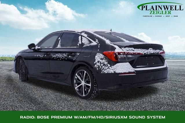 Used 2022 Honda Civic Touring image 2