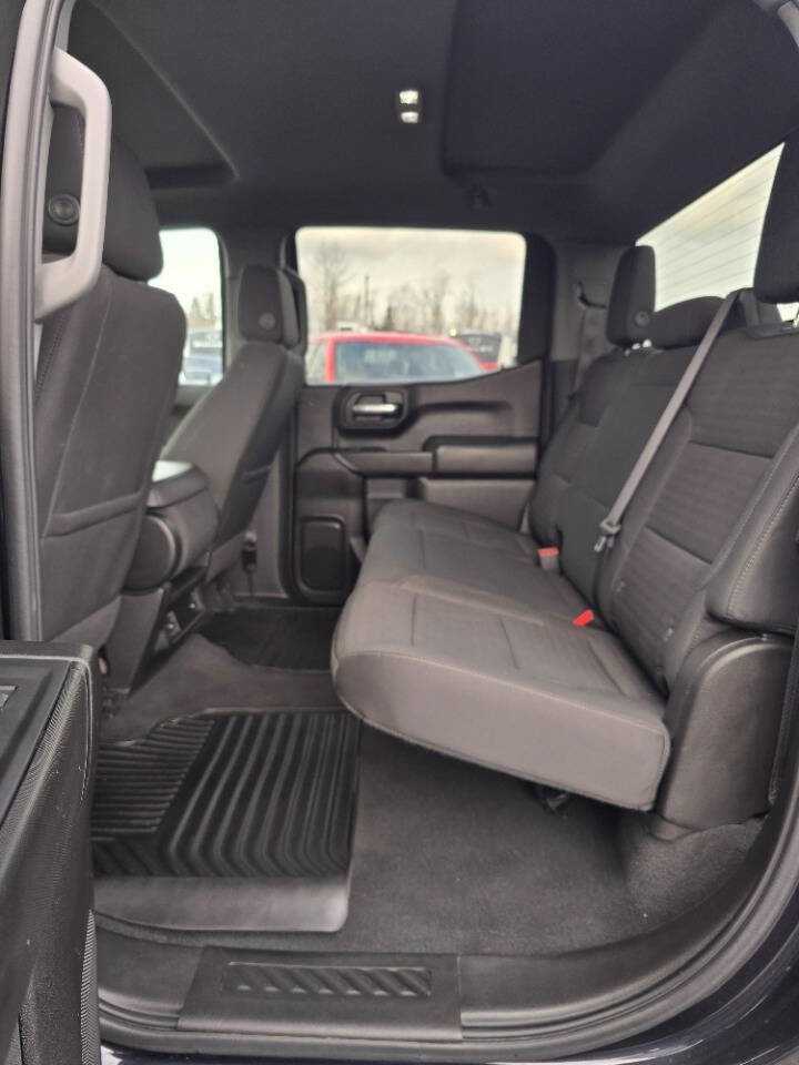 Used 2022 Chevrolet Silverado 1500 Custom AWD/4WD image 17
