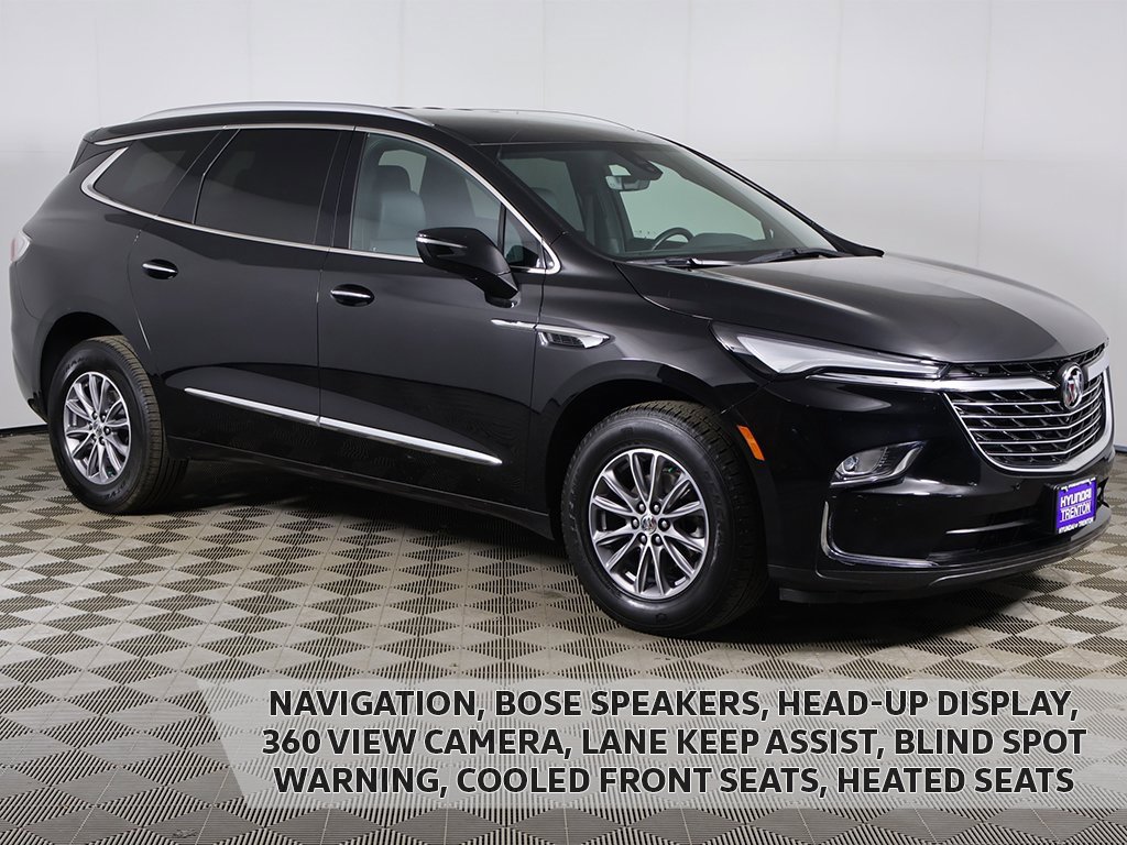 Used 2024 Buick Enclave Premium image 1
