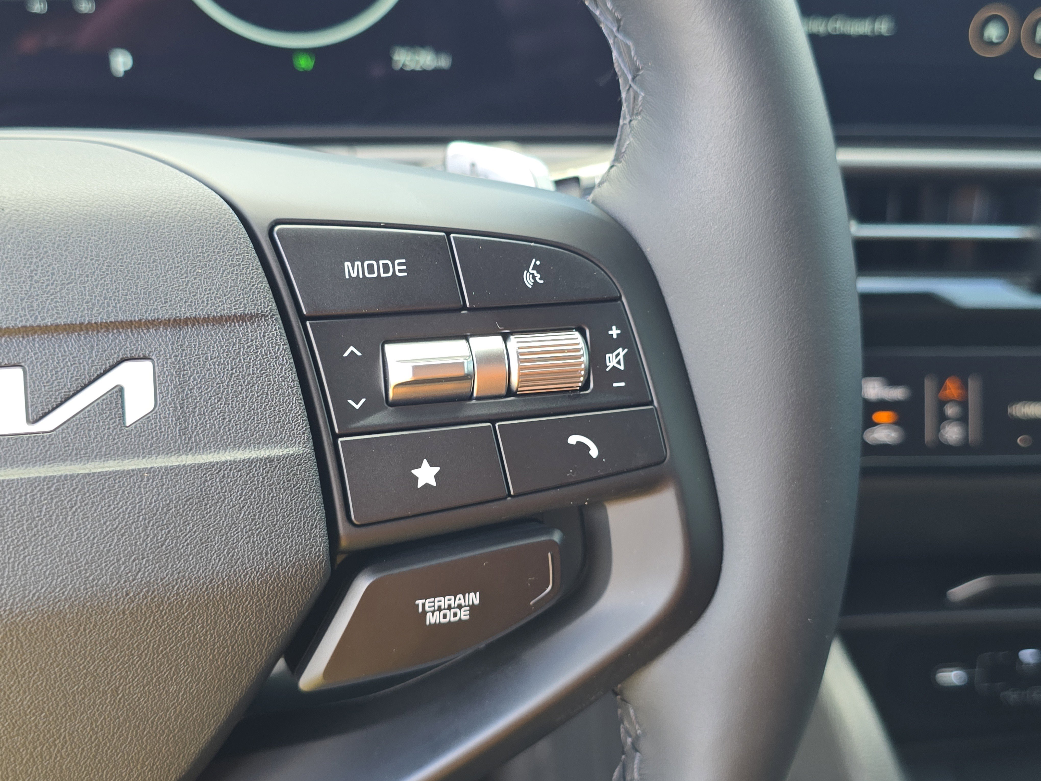 Certified 2026 Kia Sportage SX Prestige image 32