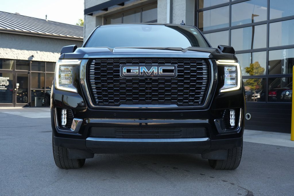Used 2023 GMC Yukon XL Denali Ultimate image 2