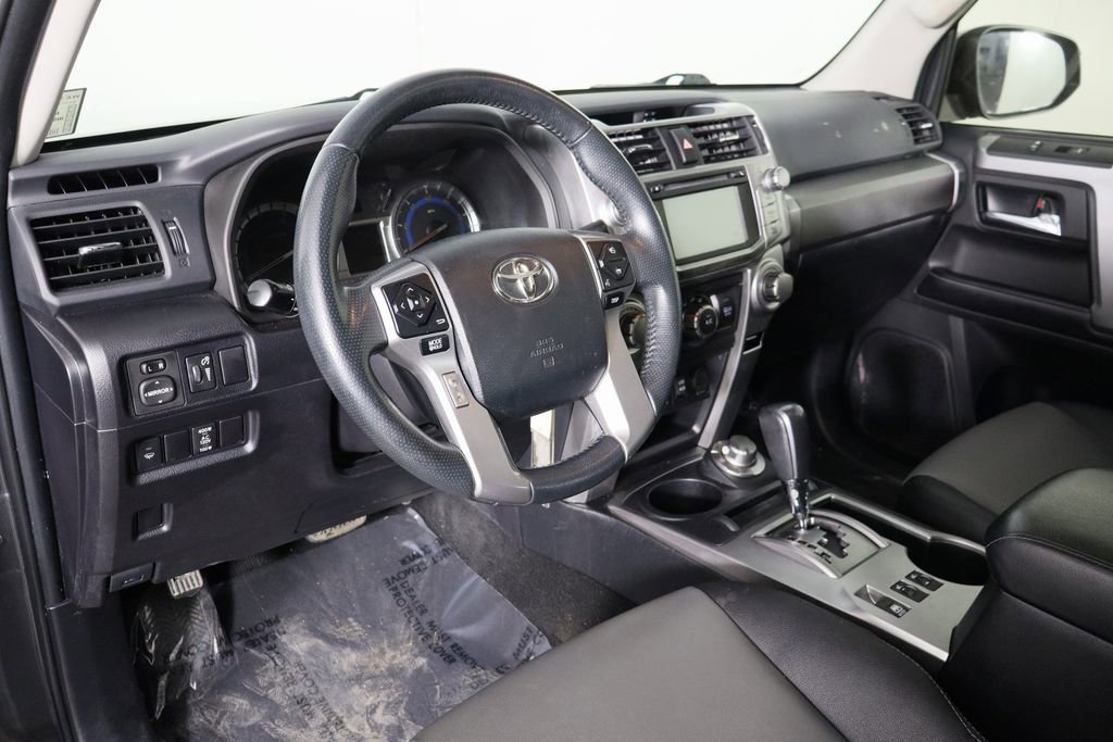 Used 2018 Toyota 4Runner SR5 Premium image 28