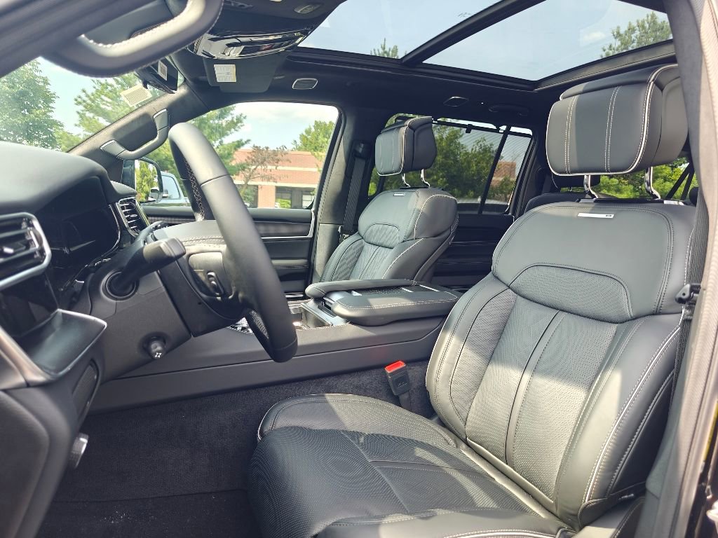 New 2024 Jeep Grand Wagoneer L Series II w/ Quick Order Packagew 28T image 10