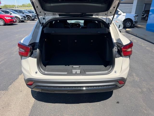 New 2026 Chevrolet Trax RS image 7