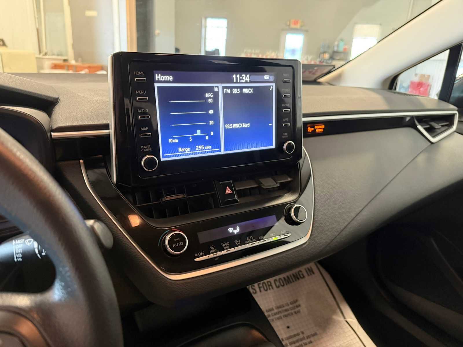 Certified 2020 Toyota Corolla LE FWD image 34