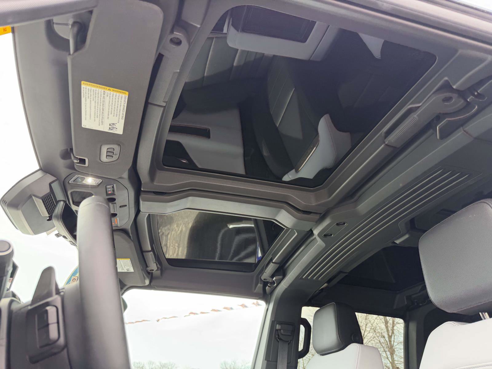 Certified 2024 GMC Hummer EV 2X w/ Extreme Off-Road Package image 12