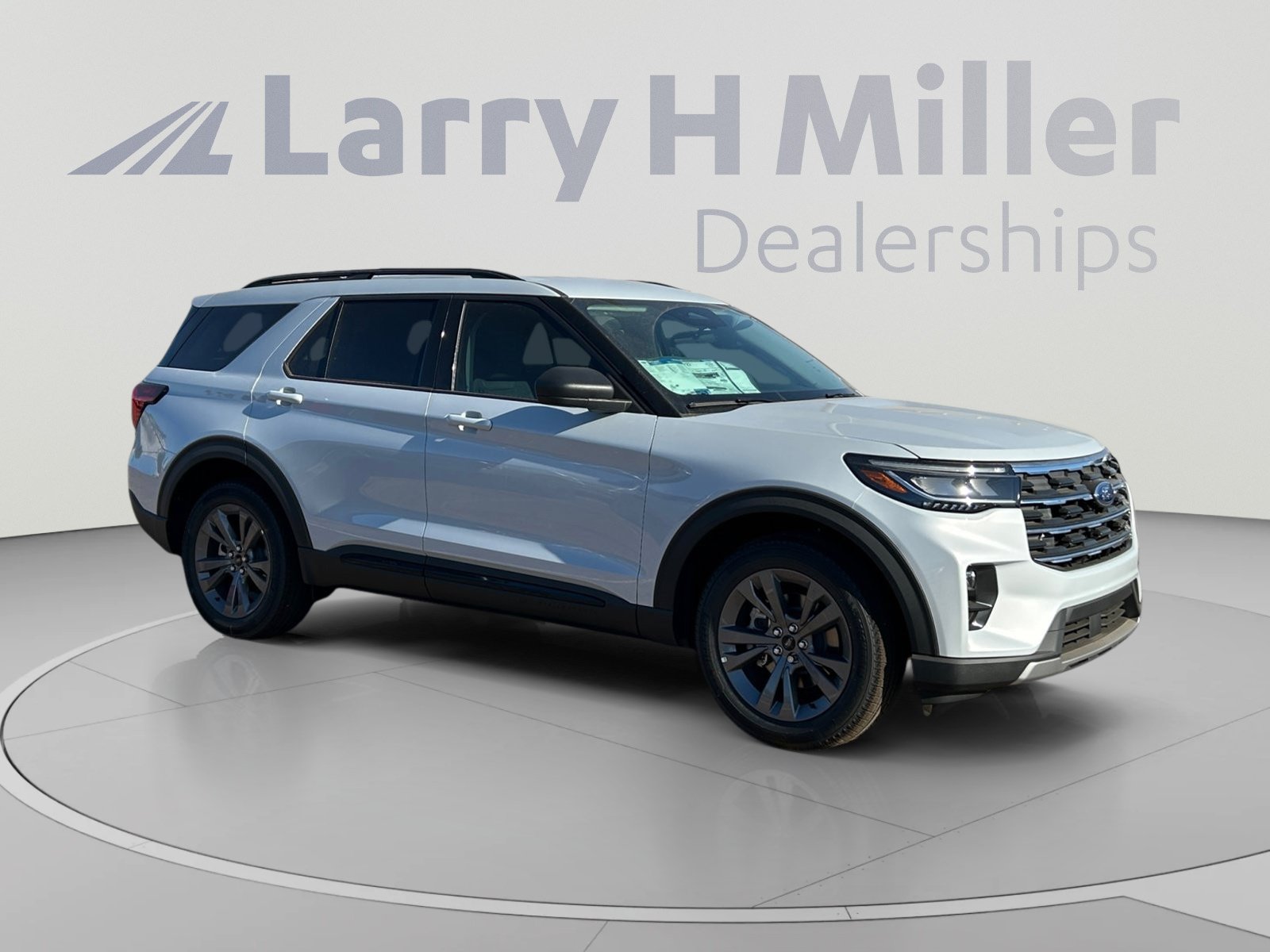 New 2026 Ford Explorer Active w/ Active Comfort Package AWD/4WD image 7