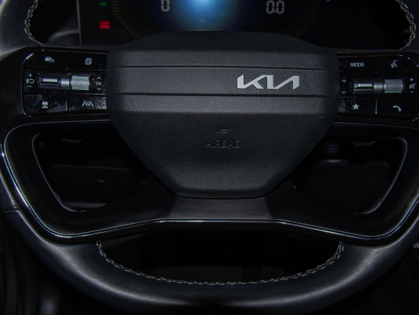 Used 2026 Kia Sorento EX w/ EX Premium Package FWD image 12