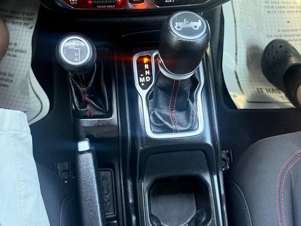 Used 2018 Jeep Wrangler Unlimited Rubicon AWD/4WD image 29