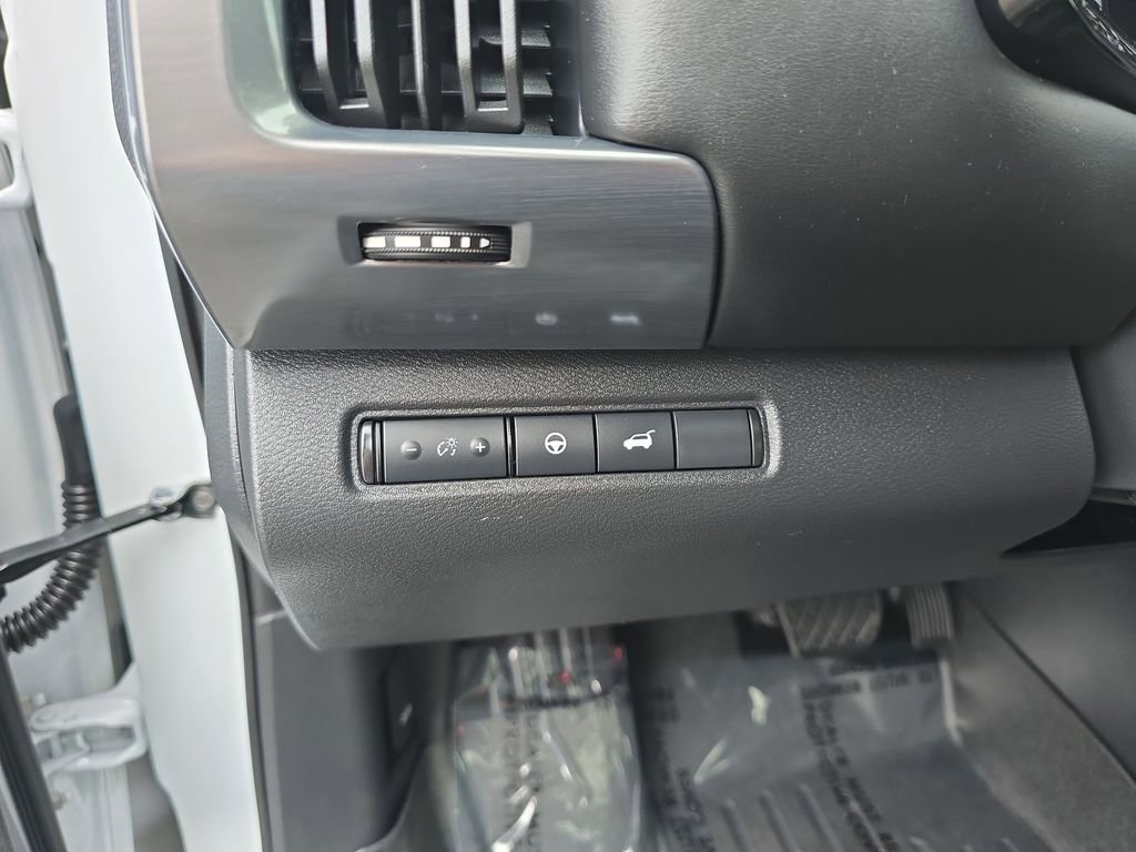 Used 2025 Nissan Pathfinder SL w/ SL Premium Package image 21