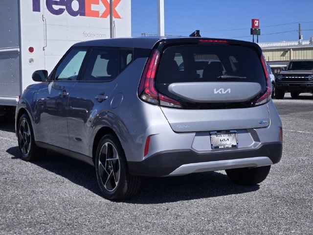 Used 2024 Kia Soul EX FWD image 5