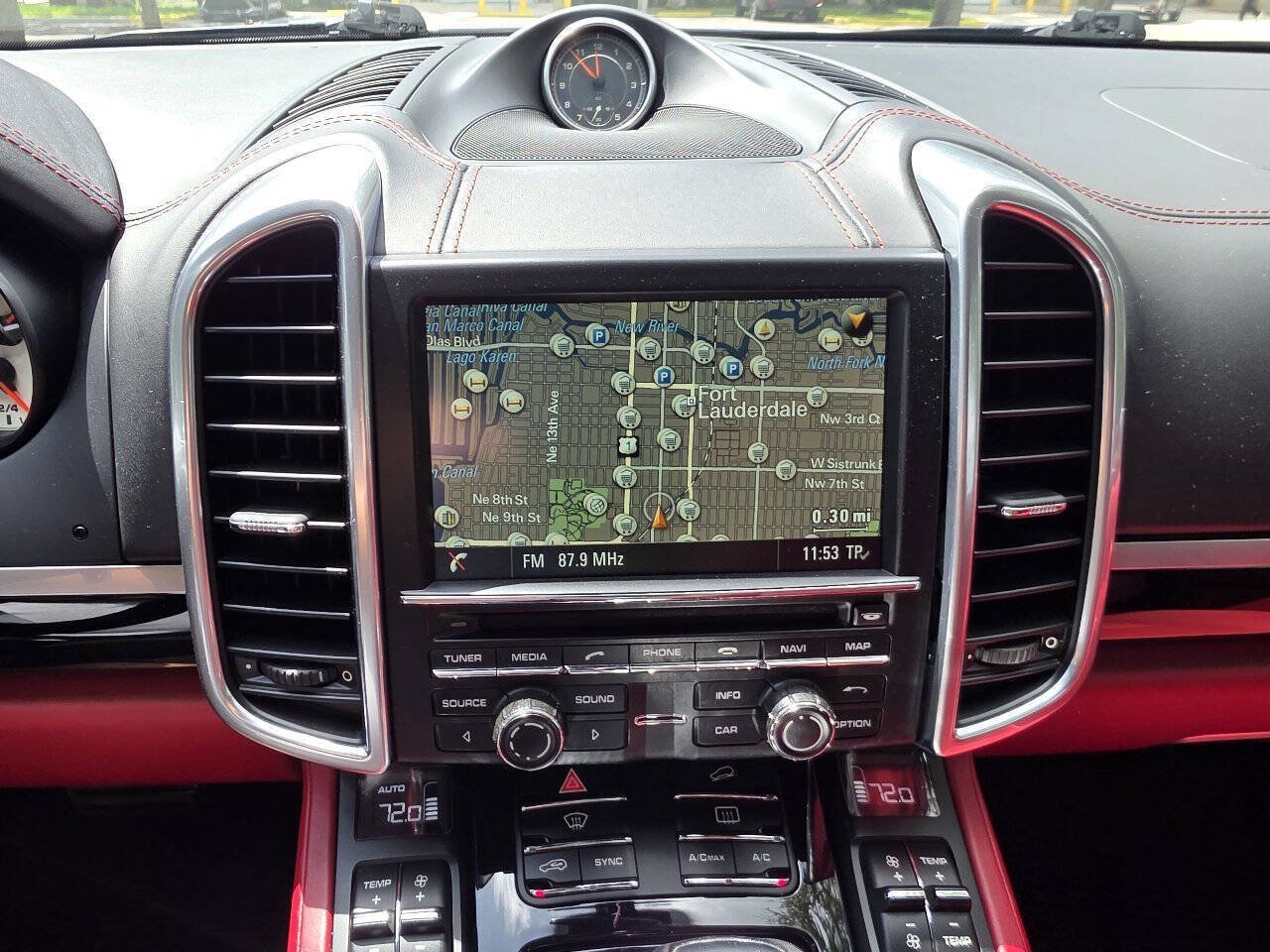 Used 2016 Porsche Cayenne S AWD/4WD image 22