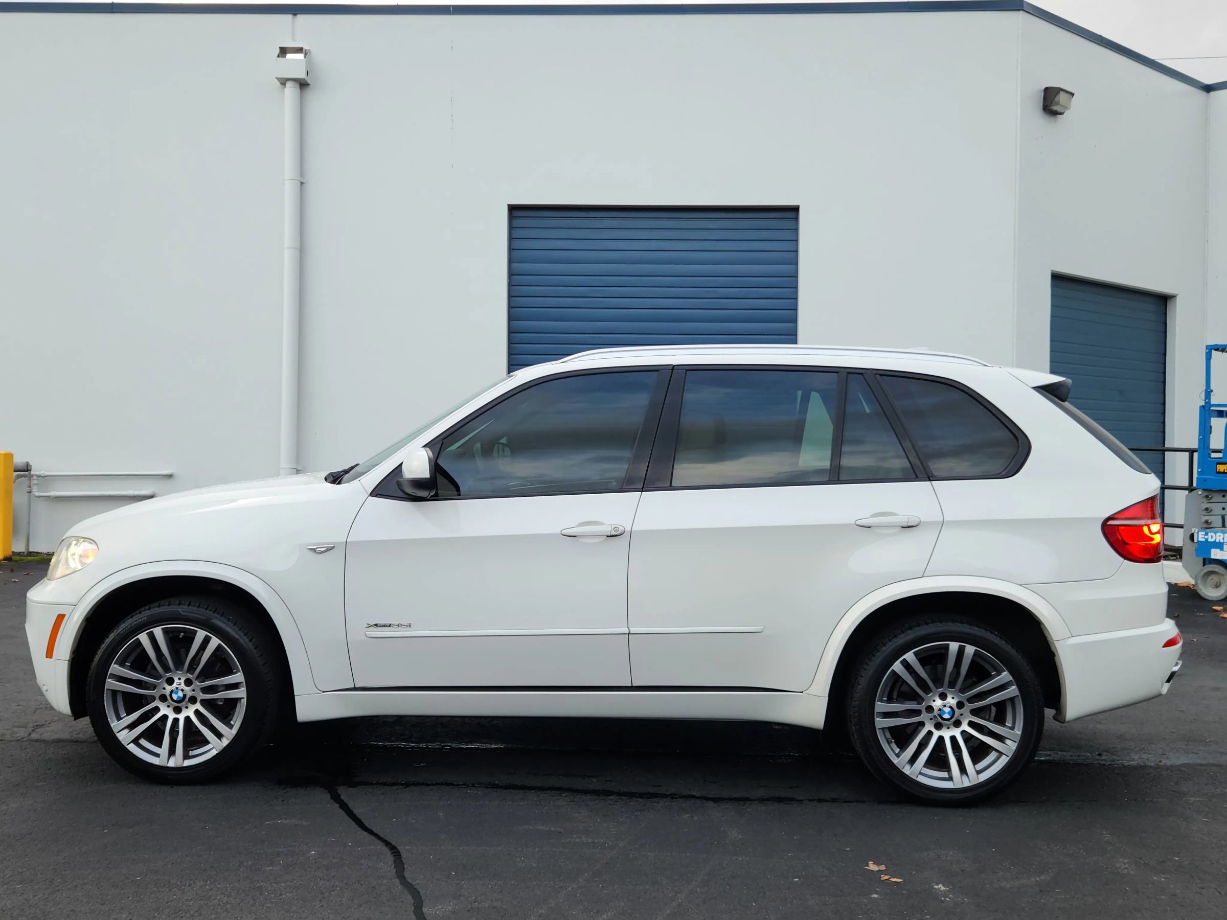Used 2012 BMW X5 xDrive35i image 2