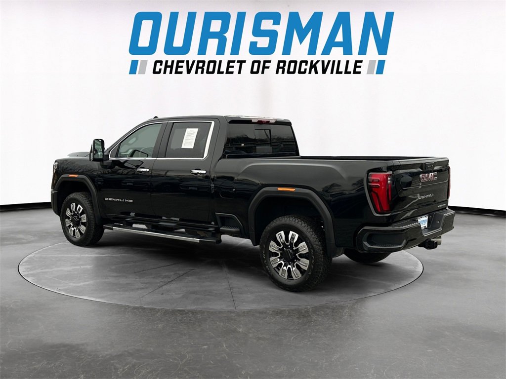 Used 2025 GMC Sierra 2500 Denali image 4