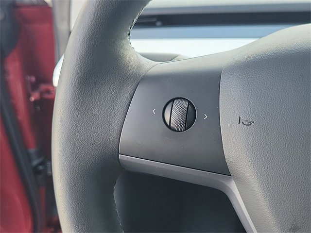 Used 2021 Tesla Model 3 Standard Range Plus image 26