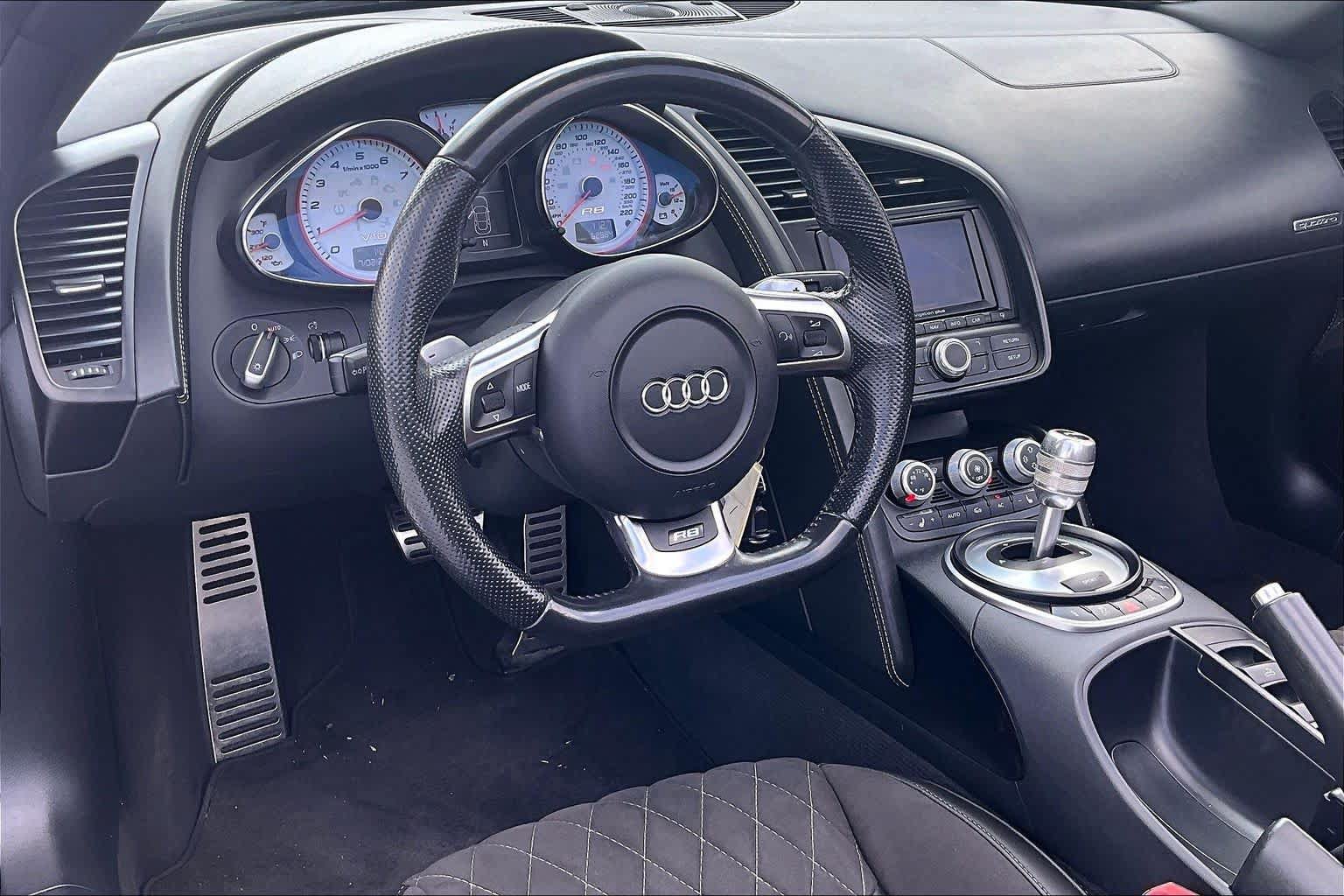 Used 2011 Audi R8 V10 AWD/4WD image 16