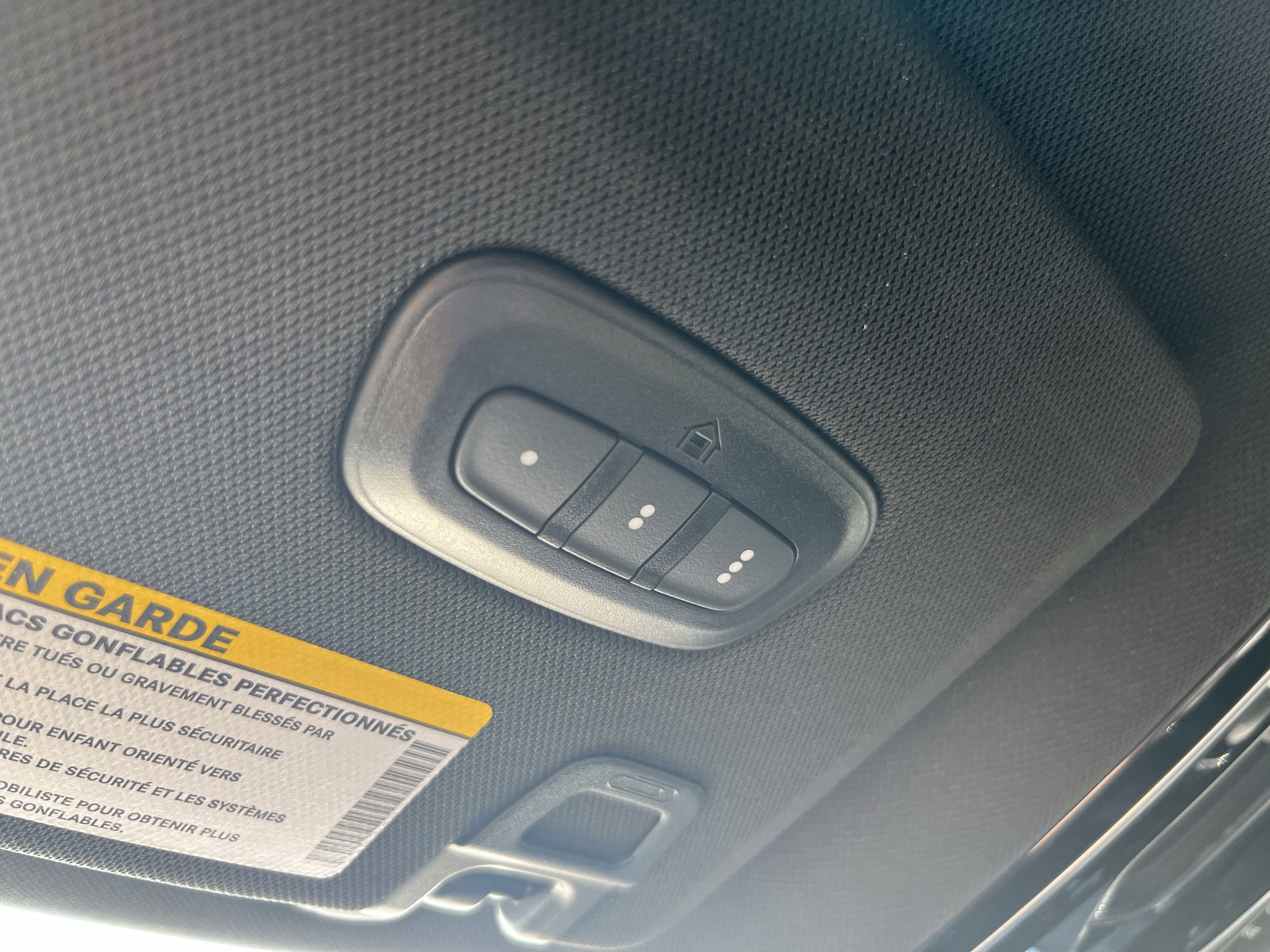 Used 2024 Jeep Grand Cherokee Overland w/ Advanced Protech Group III image 36