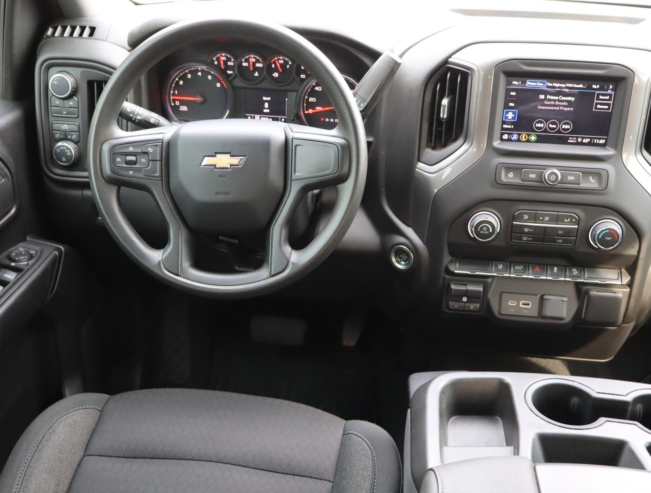 Certified 2024 Chevrolet Silverado 2500 Custom w/ Custom Convenience Package image 17