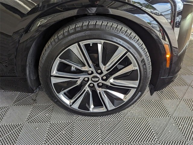 Used 2023 Cadillac Lyriq 2WD image 20