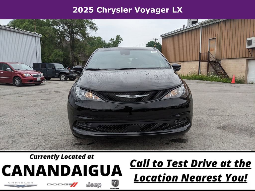 New 2025 Chrysler Voyager LX image 5