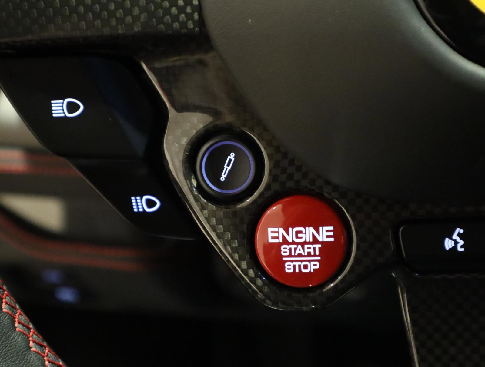 Used 2022 Ferrari F8 Tributo image 32