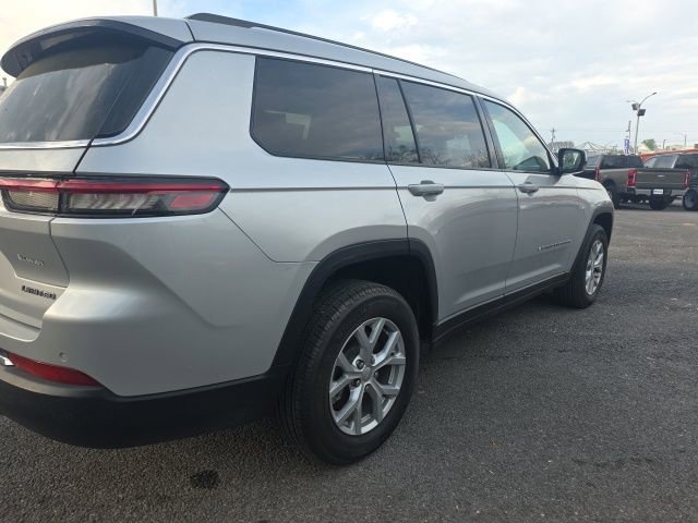 Used 2023 Jeep Grand Cherokee L Limited image 3