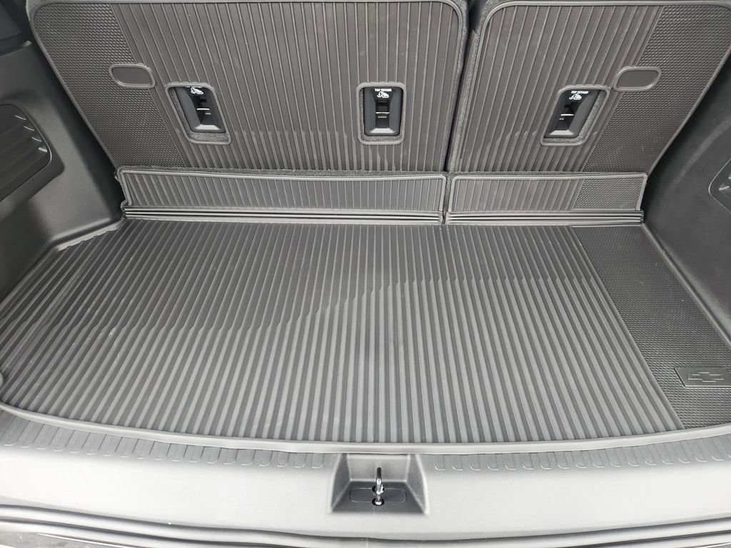 New 2026 Chevrolet Traverse RS w/ LPO, Floor Liner Package FWD image 25