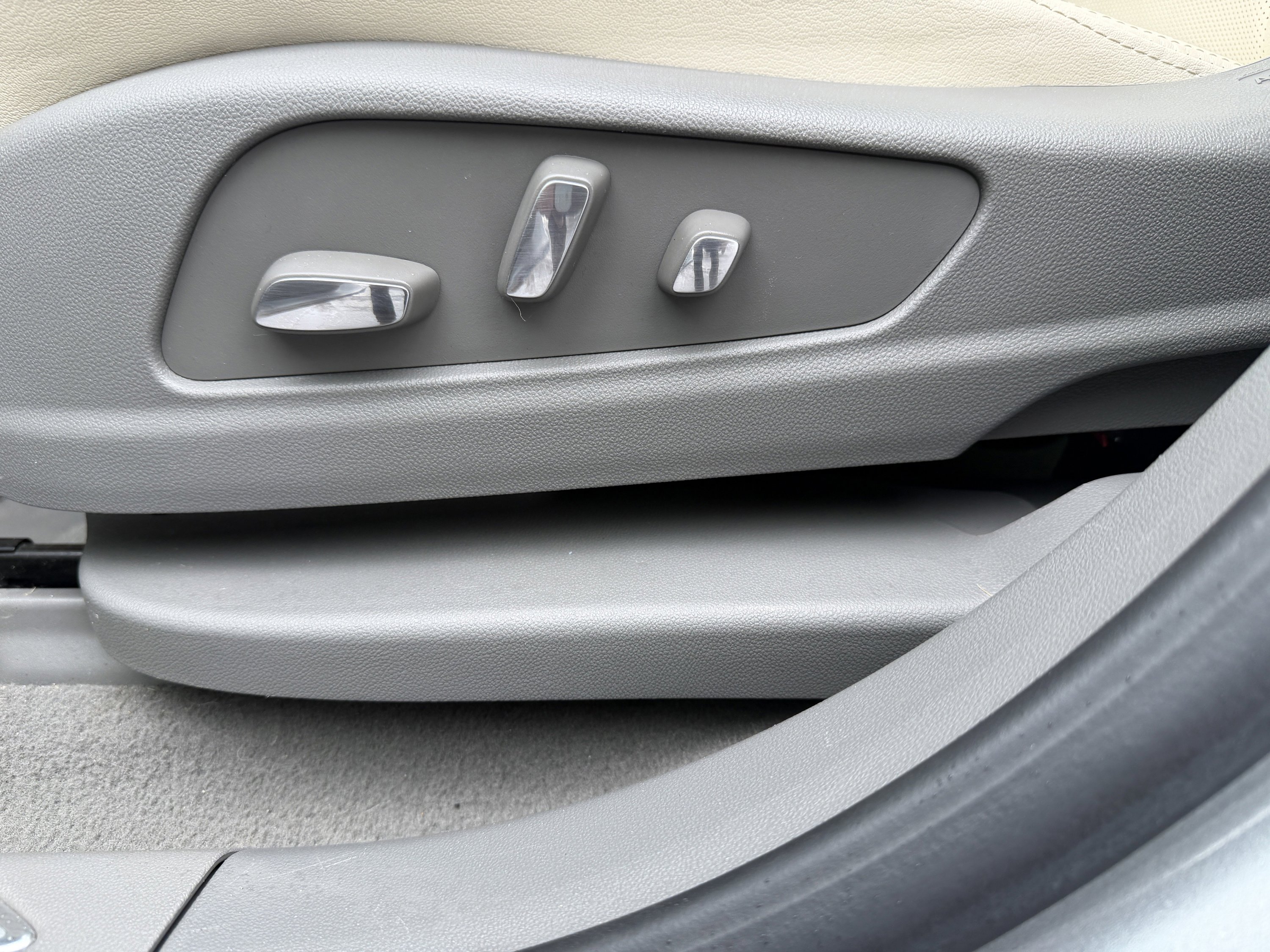 Used 2023 Cadillac XT5 Premium Luxury image 28