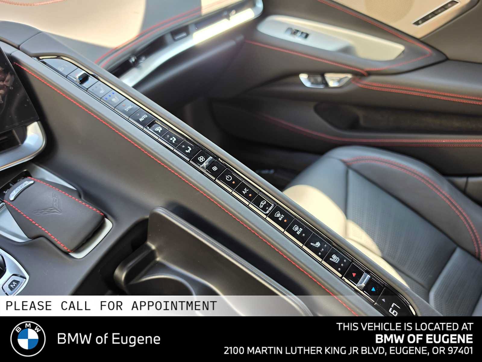 Used 2024 Chevrolet Corvette Stingray Premium Cpe w/ Z51 Performance Package RWD image 30