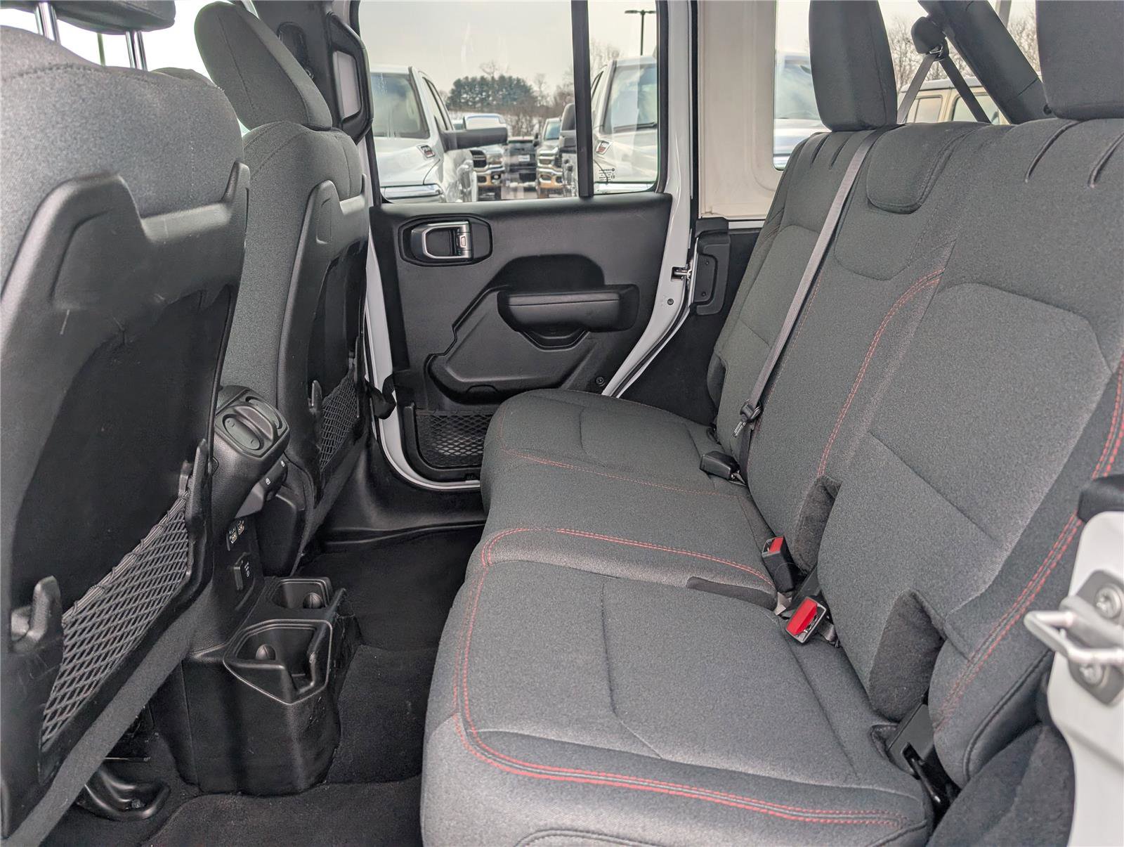 Used 2025 Jeep Wrangler Rubicon image 15