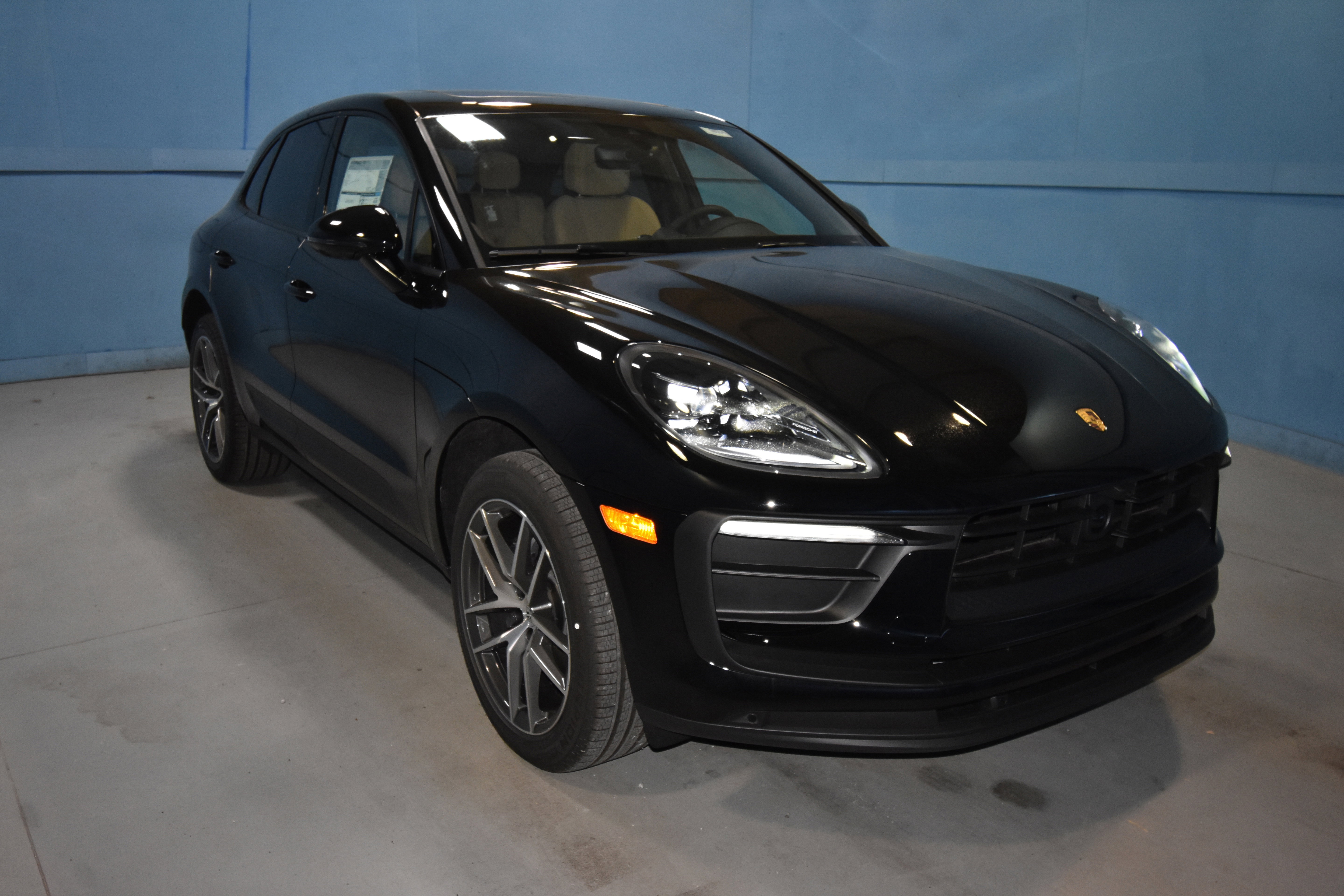 New 2026 Porsche Macan image 24