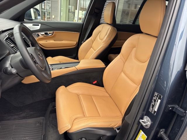 Used 2023 Volvo XC90 B6 Ultimate w/ Protection Package image 11